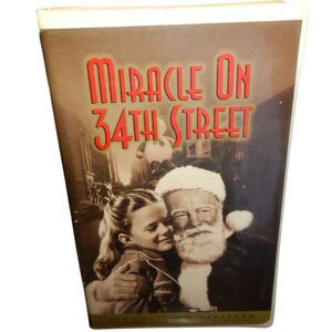 MIRACLE ON 34TH STREET vintage VHS in original plastic clamshell case